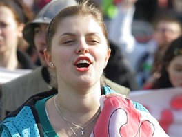 Od sametové revoluce Hradcem tak hlasitý a dlouhý protestní prvod neproel. 