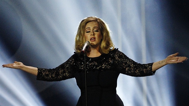 Brit Awards 2012: Adele