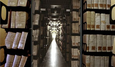 Archivy v Uherském Hraditi, Kromíi, Vsetín a Zlín ukáí návtvníkm nejvzácnjí listiny a dokumenty (Ilustraní snímek).