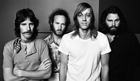 The Doors (zleva John Densmore, Robby Krieger, Ray Manzarek, Jim Morrison
