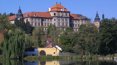 Kláter v Chotov získal v krajském kole ankety nejvíce hlas.