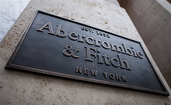 Logo americké odvní firmy Abercrombie & Fitch, její centrála sídlí v New Yorku