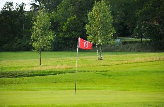 Soukromá firma chce obnovit tradici golfu v Klánovickém lese. To by ale