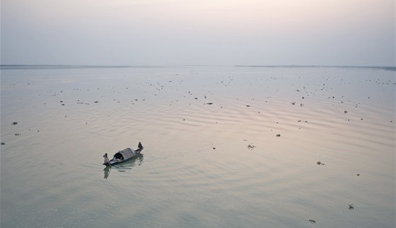 Mohutná Brahmaputra pramení v Tibetu, protéká dvma indickými státy a ústí do