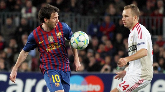 Lionel Messi versus Michal Kadlec