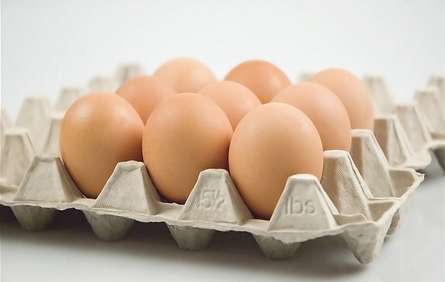 Na omeletku si radji nechte zajít chu. Cena vajec skoila o 80 procent nahoru.