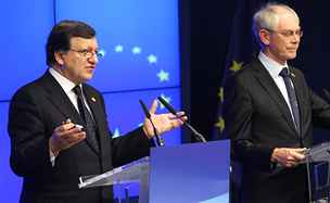 éf Evropské komise José Manuel Barroso (vlevo) a pedseda Evropské rady Herman