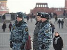 Rutí policisté na Rudém námstí v Moskv. V zemi panují zvýená bezpenostní