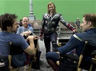 Z natáení filmu Avengers: zprava Robert Downey Jr., Joss Whedon, Chris...