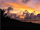 Veerní obloha nad ostrovem Viti Levu na Fidi