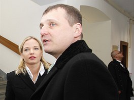 Vta Brtu a Kateina Klasnov ped jednnm Obvodnho soudu. (7. bezna 2012) 
