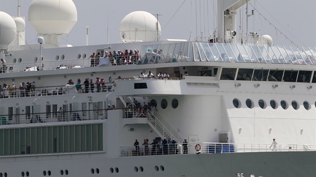 Vletn lo Costa Allegra se bl k Seychelm (1. bezna 2012)