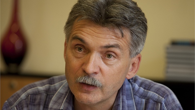 Jaroslav Syká�ek se rozhodl vzdát funkce starosty Rumburku. Jedním z d�vod� je i neprosazený nákup softwaru na zadávání ve�ejných zakázek.
