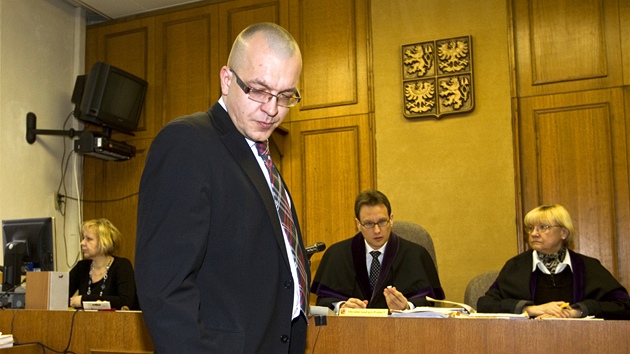 Jaroslav �kárka b�hem jednání Obvodního soudu v Praze. (8. b�ezna 2012)