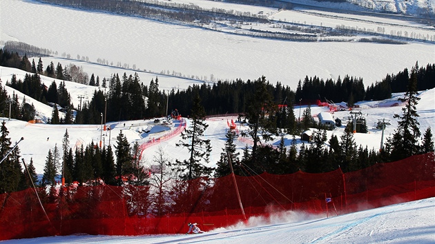 Klaus Kröll na trati superobího slalomu v Kvitfjellu