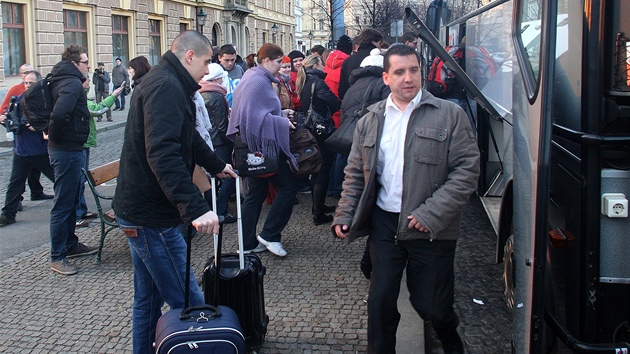 Studenti plzeské právnické fakulty odjídjí do Prahy, aby na vlastní ui