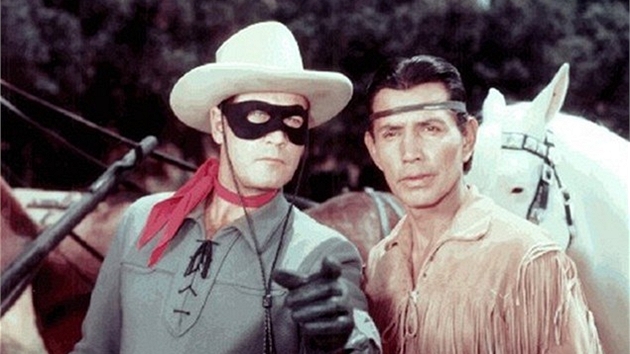 Clayton Moore jako Lone Ranger a Jay Silverheels jako Tonto v seriálu Lone...