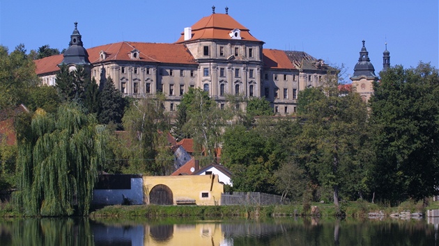 Kláter v Chotov