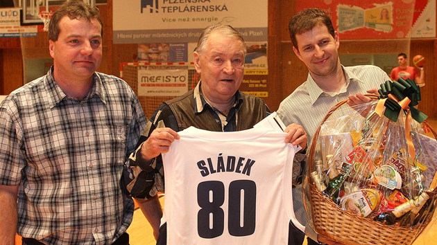 Plzeská basketbalová legenda Milo Sládek oslavil osmdesátiny.