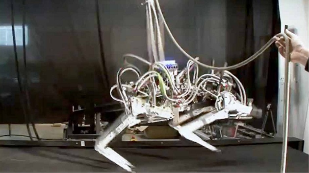 Nejrychleji běžící čtyřnohý robot Cheetah od společnosti Boston Dynamics
