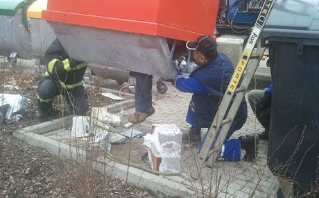 V kontejneru na elektroodpad uvázl v Jihlav patnáctiletý chovanec dtského...