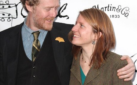 Glen Hansard a Markta Irglov na premie muziklu Once na Broadwayi.