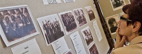 V sobotu ped plesem uspoádali volytí ei v Nechanicích výstavu archivních