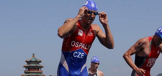Triatlonista Filip Ospalý v olympijském závod v Pekingu (19. 8. 2008).