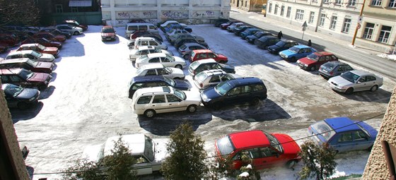 Jihlavtí idii pijdou o parkování zadarmo v Kíové ulici. Ilustraní foto