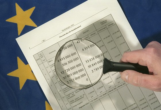 Podle Evropské komise bude esko v letoním roce stagnovat.