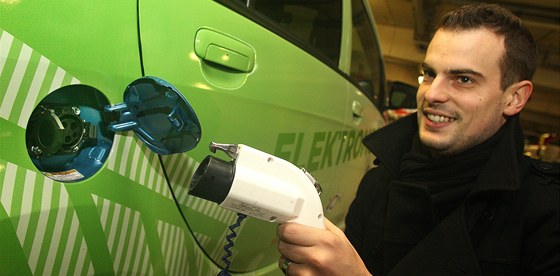 Dobíjecí stanice pro elektromobily mají budoucnost. Nov mají vzniknout v Mladé