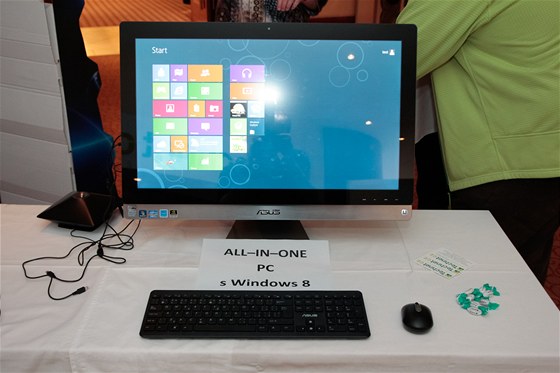 All-in-one PC s Windows 8 - Technet.cz na vstav High End (Praha 2012)