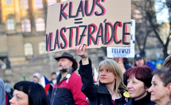 Holeovská výzva získala na své protivládní demonstrace od píznivc u tém 200 tisíc.