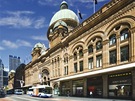 Queen Victoria Building - dalí nákupní pasá v centru Sydney umístná v