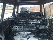 Dodávka v pražské ulici Dopraváků úplně shořela, řidič vyvázl s popáleninami....