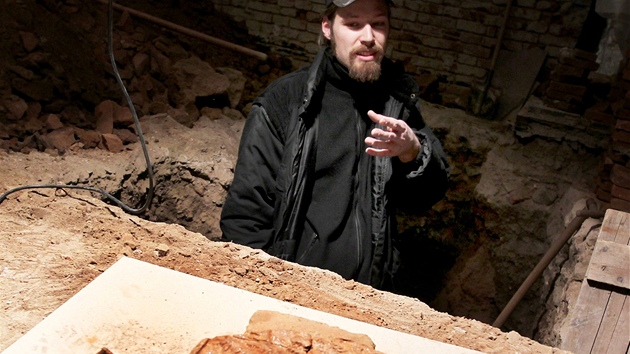 Při rekonstrukci jižního křídla hradu Špilberk archeologové objevili i kachli