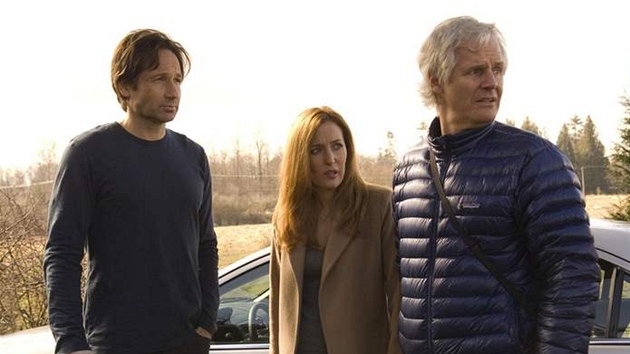 Z filmu Akta X: Chci uvěřit - David Duchovny, Gillian Andersonová a Chris Carter