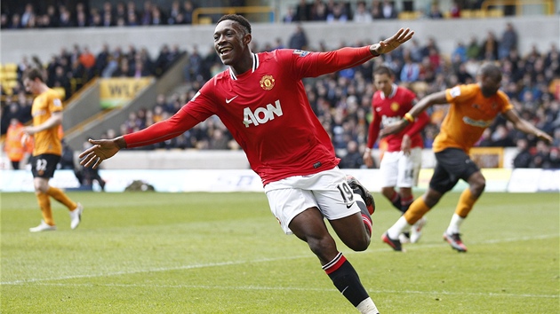 RADOSTÍ LÉTÁ. Danny Welbeck z Manchesteru United oslavuje gól v zápase anglické