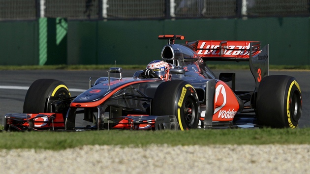 VTZ. Jenson Button na Mclarenu vyhrl prvn zvod novho ronku MS formule 1, v Austrlii neml konkurenci. 