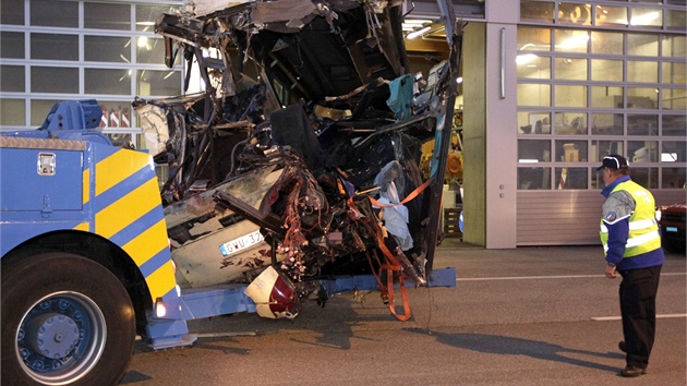 Autobus pln beglickch dt se vracel z lyovn (14. bezna 2012)