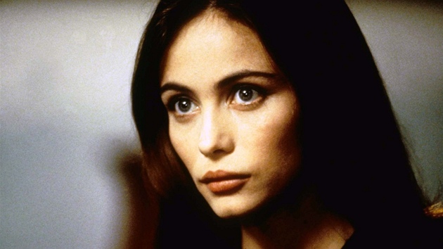 Emmanuelle Béartová (Mission: Impossible, 1996)