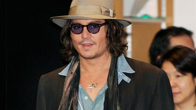 Johnny Depp na premiée filmu Cizinec (Tokio, 3. bezna 2011)