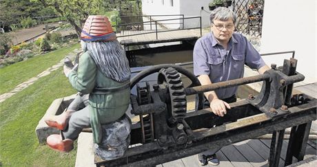 V kníce se píe také o Skipinském mlýn majitele Lubomíra Theimera.