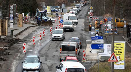 Pestavba kiovatky U Souk pod Bílou Horou zpsobila v první den dopravní