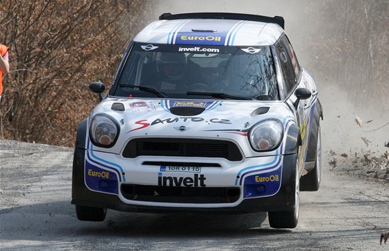 Posádka Václav Pech - Petr Uhel bhem Valaské rallye.