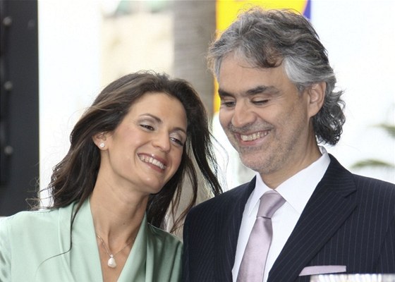 Andrea Bocelli a jeho pítelkyn Veronica Bertiová