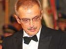 Praský hrad 28.10. 2011 - Emil Viklický pevzal státní vyznamenání z rukou...