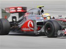 NEUMÍM PROHRÁVAT. Lewis Hamilton s vozem McLarenu v prvním tréninku Velké ceny