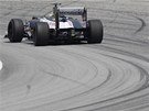 POZOR, ZÁKRUTA. Pastor Maldonado z týmu Williams pi tréninku na Velkou cenu
