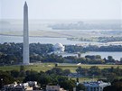 Lincolnv a Washingtonv památník, v pozadí eka Potomac